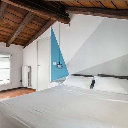 Mansardina Nosadella 9 By Wonderful Italy Apartment Bologna